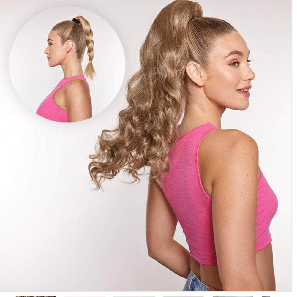 MOLLY PONYTAIL EXTENSION - Ash blonde
22" mid-length with spiral curls